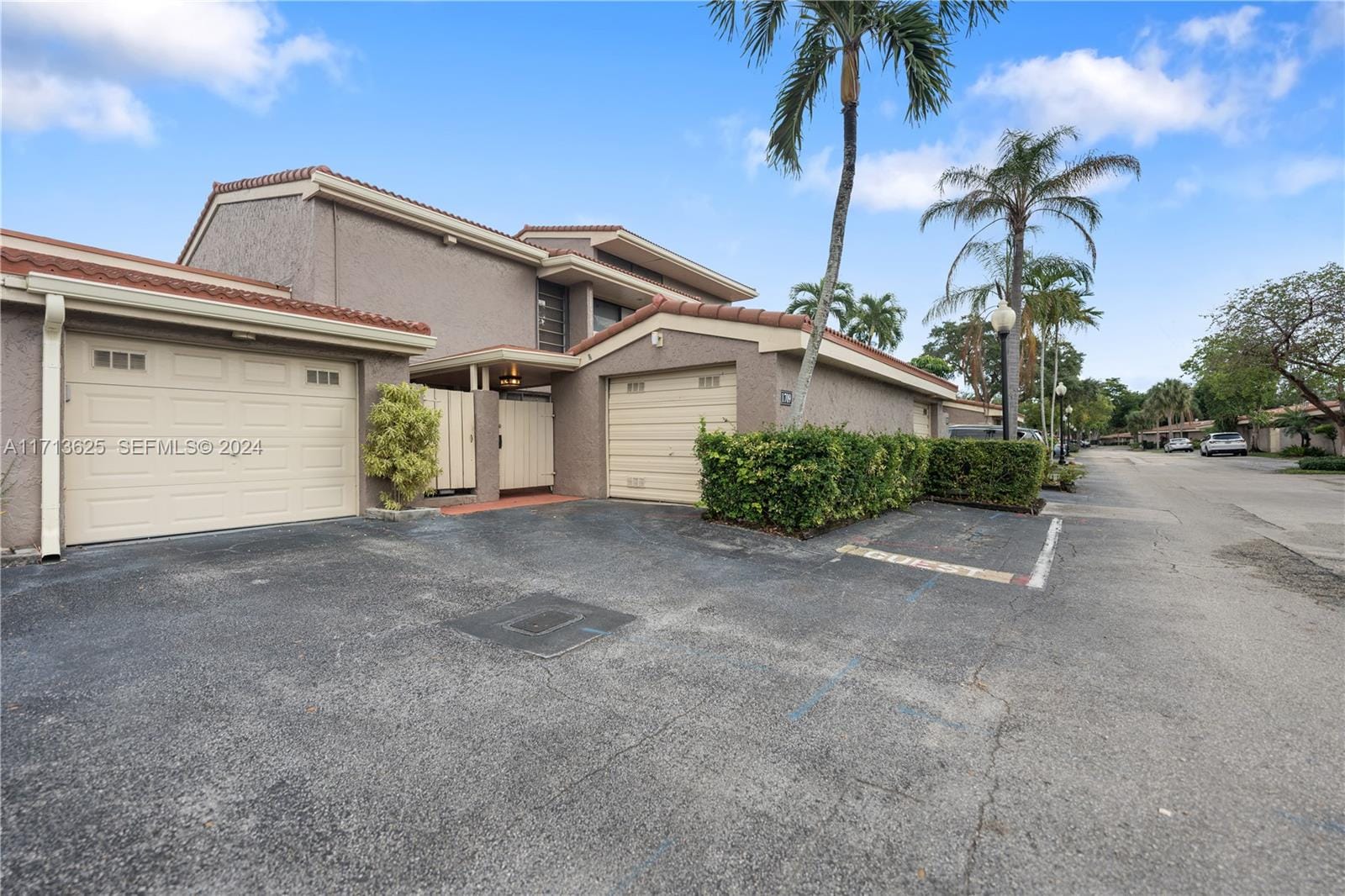 1709 Saint Andrews Road, Hollywood, FL 33021
