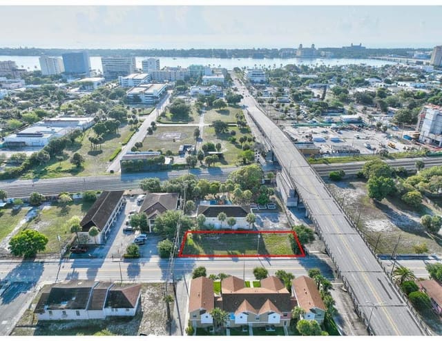 1306 Henrietta Avenue, sold in Freshwater 11th & 12th Ave Add, West Palm Beach, FL