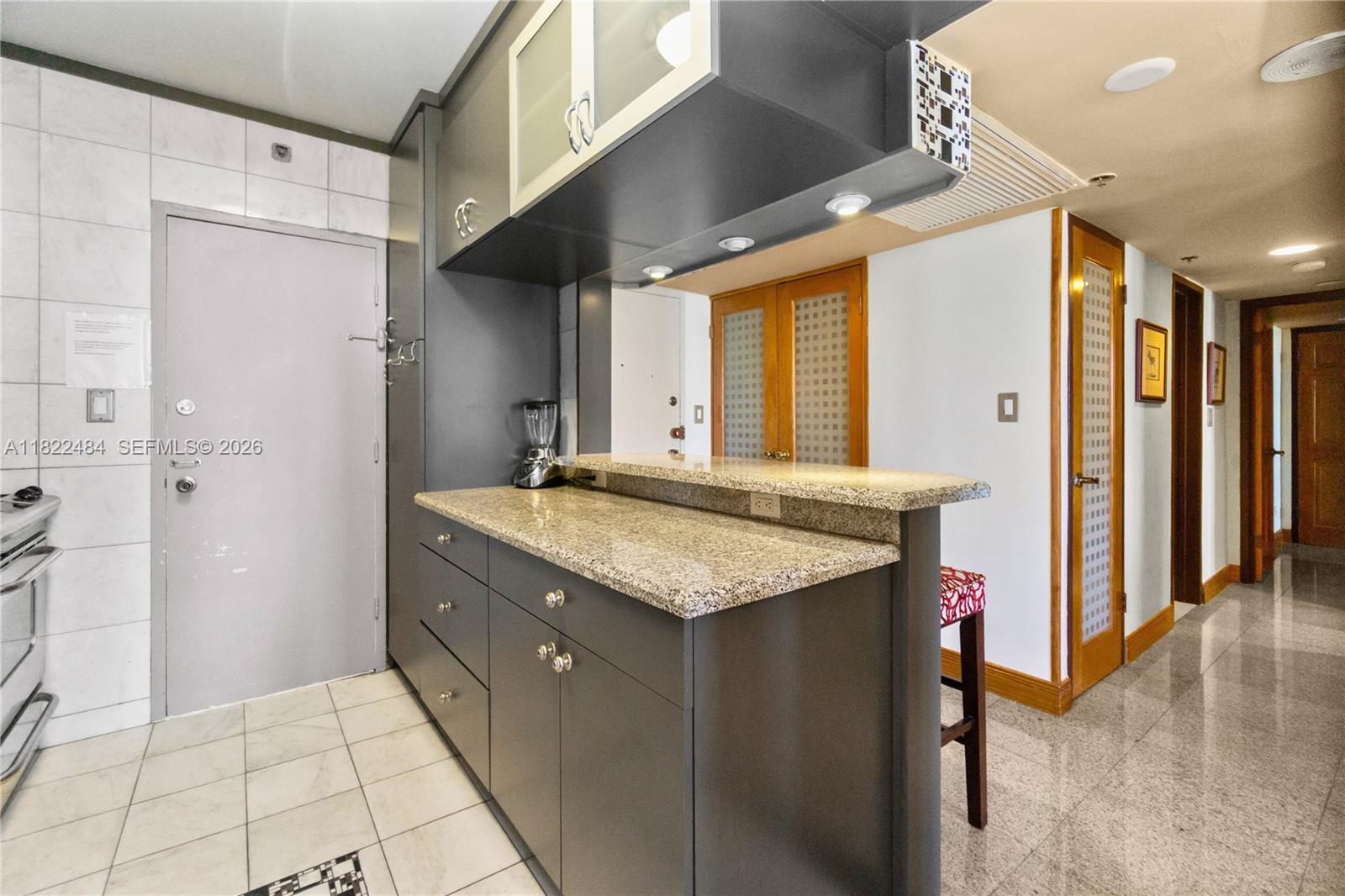 100 Lincoln Road 811 — photo 7