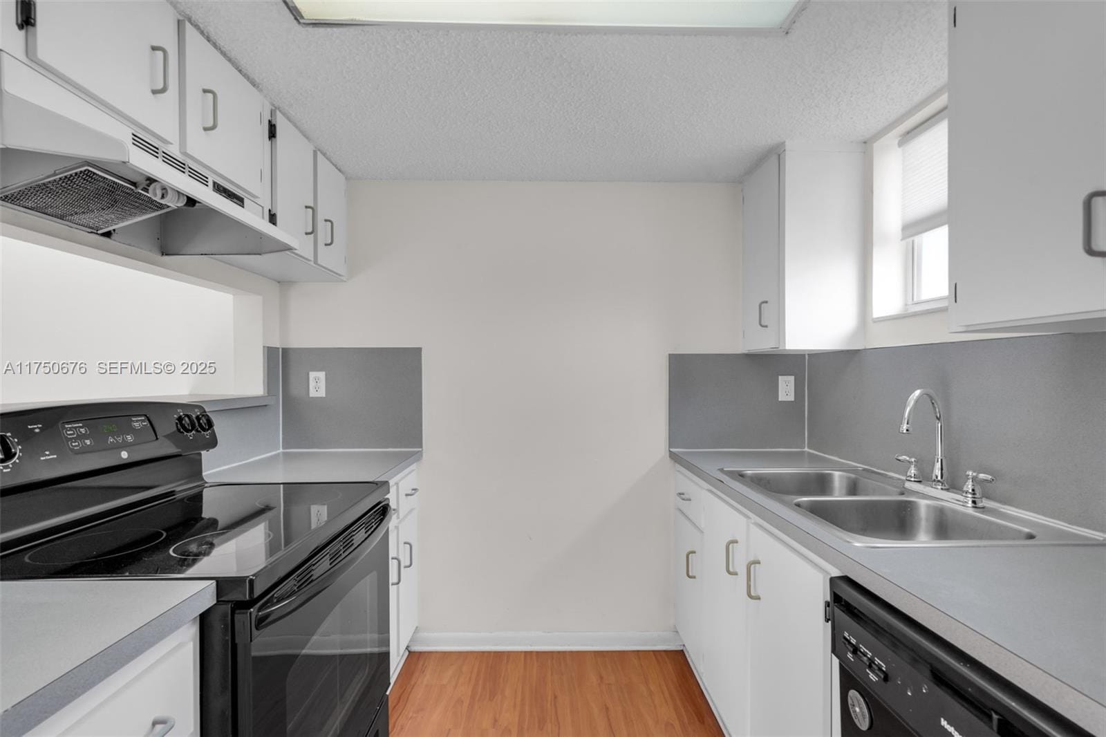 29 Santillane Avenue 7 — photo 11