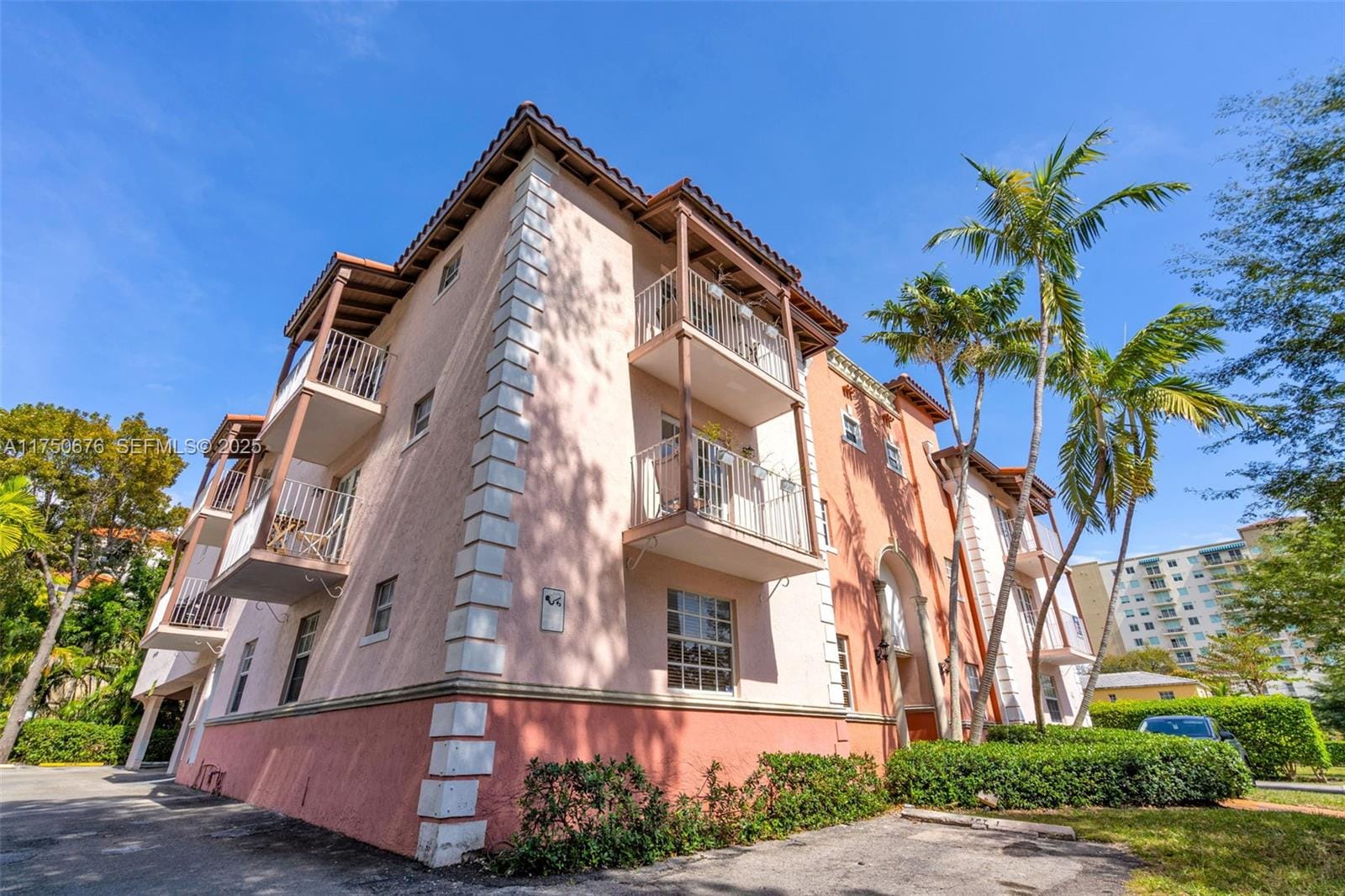 29 Santillane Avenue 7 — photo 3