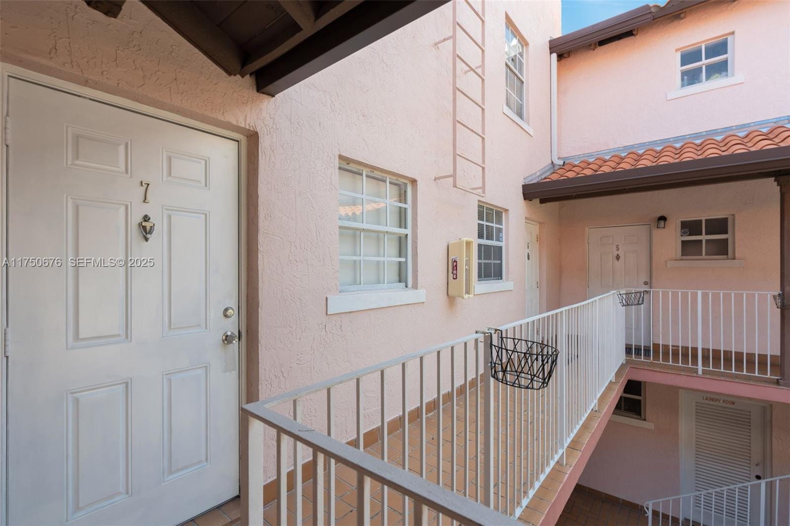 29 Santillane Avenue 7 — photo 4