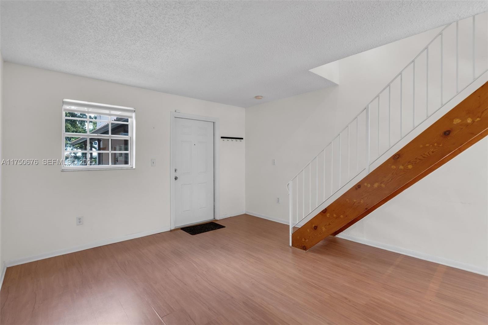29 Santillane Avenue 7 — photo 6