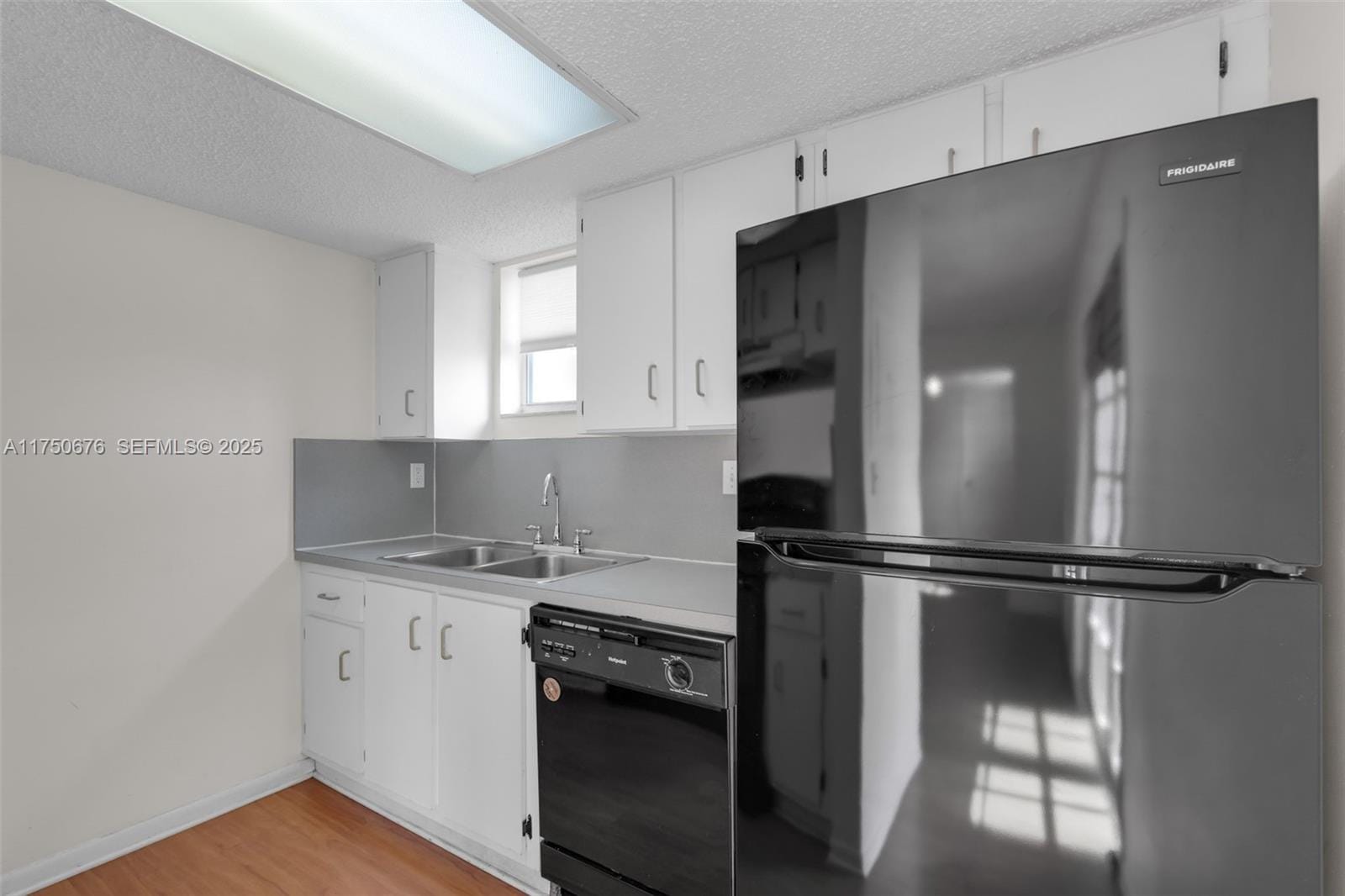 29 Santillane Avenue 7 — photo 9