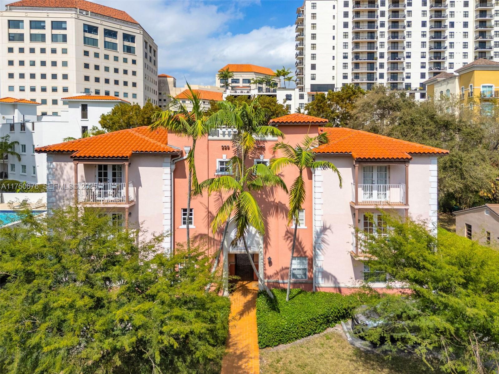29 Santillane Avenue 7, Coral Gables, FL 33134, Coral Gables
