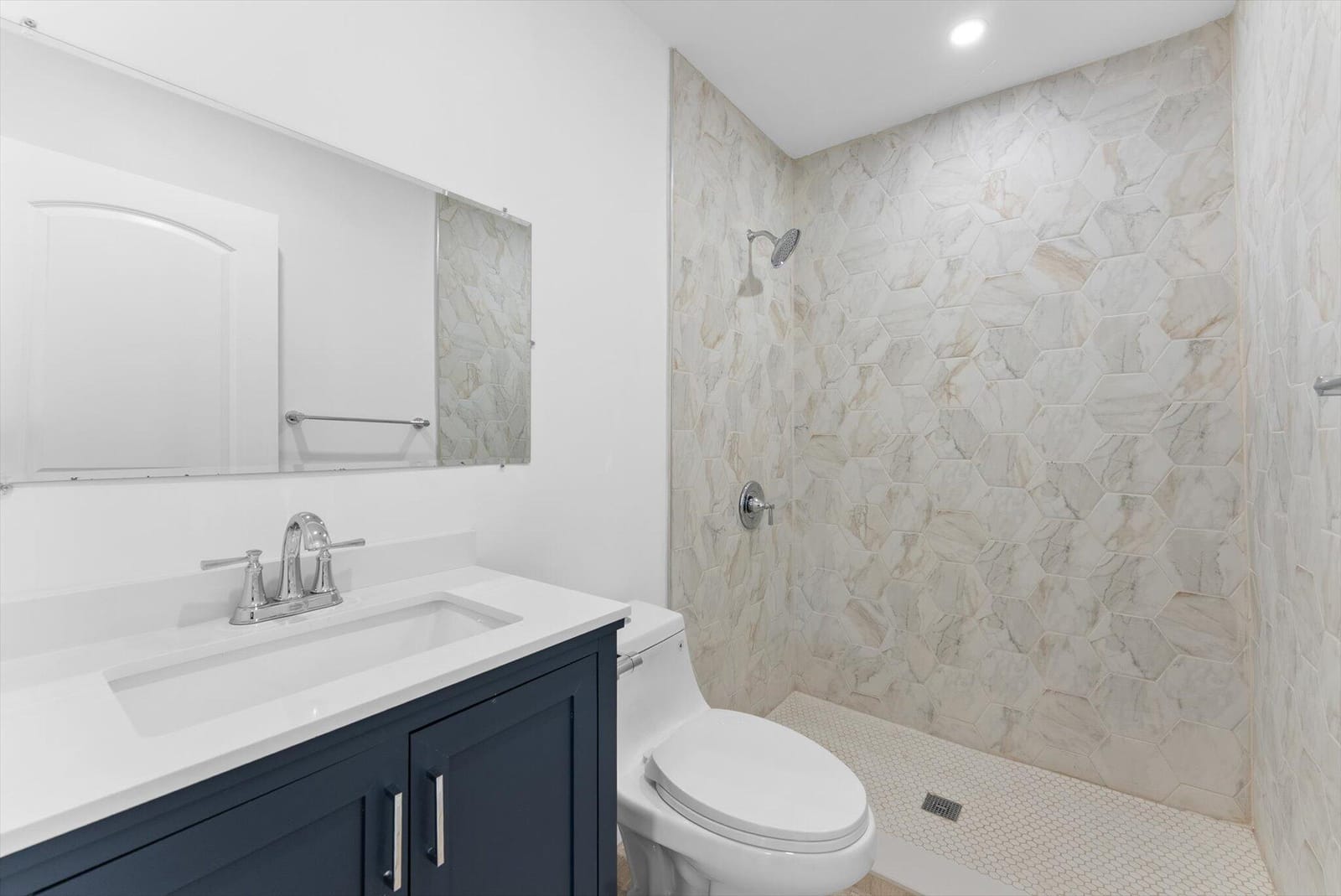 1420 Lake Avenue — photo 7