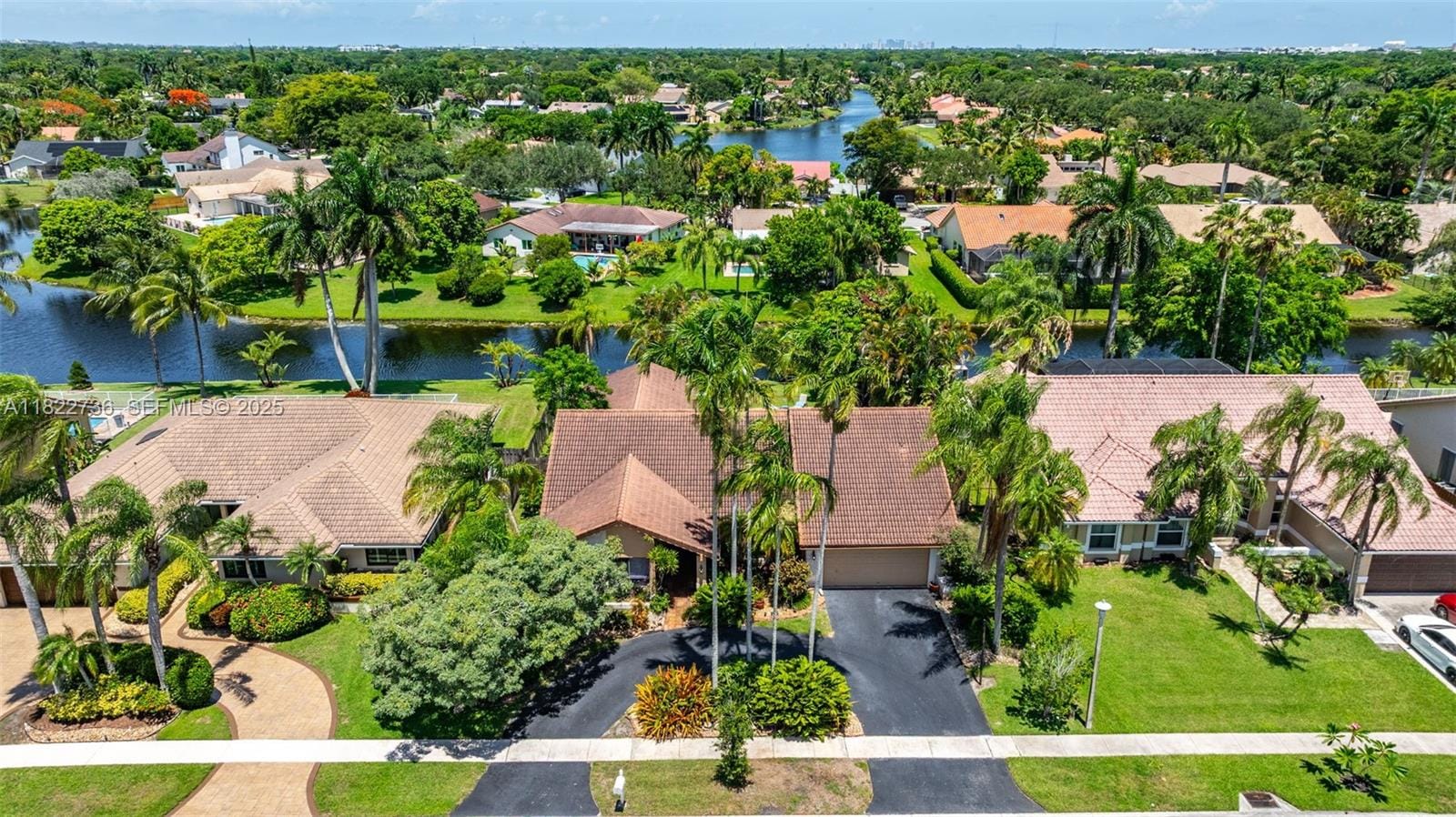 1180 NW 100th Way, Plantation, FL 33322