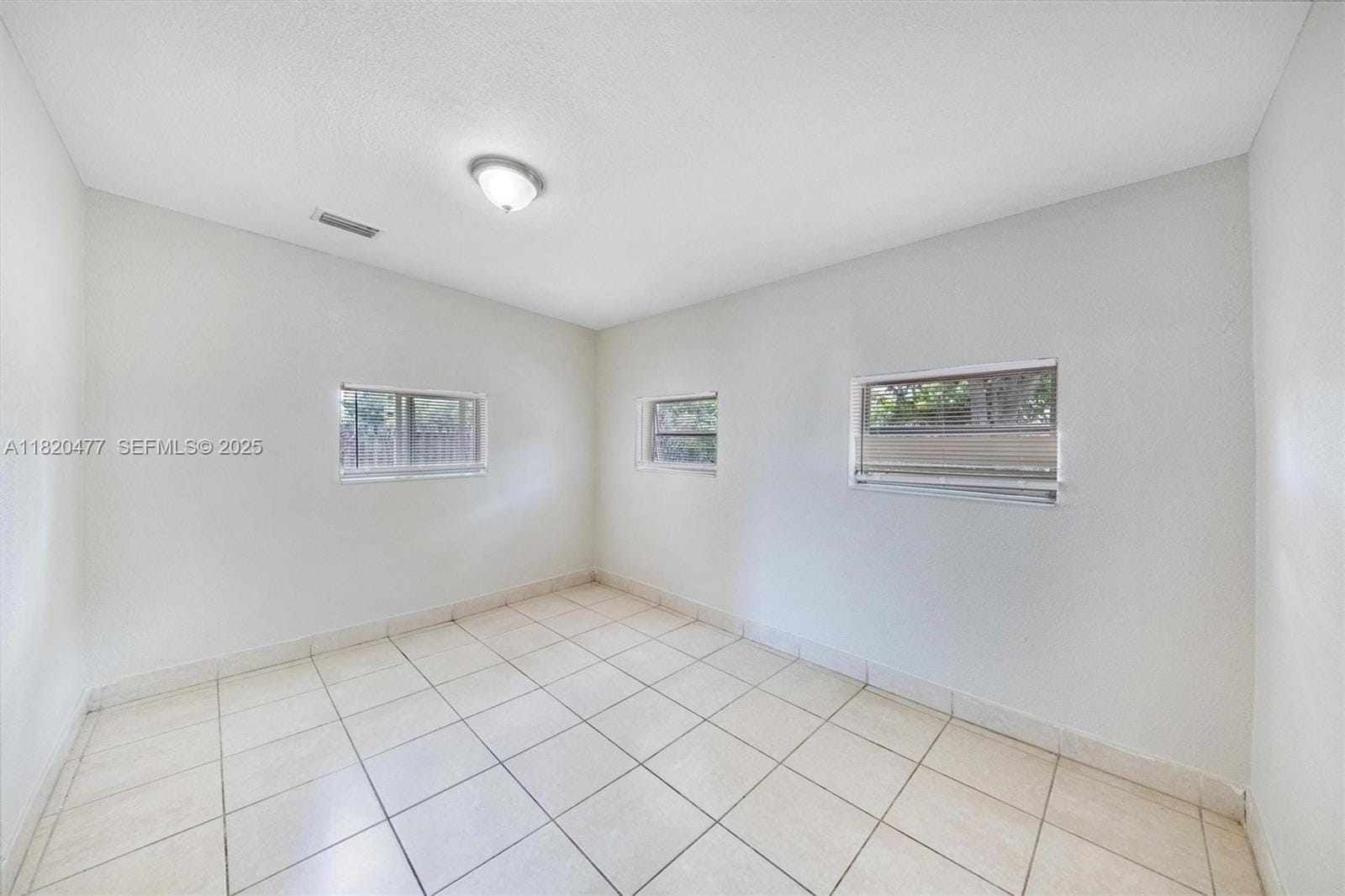 21200 NE 12th Court, Miami, FL 33179 photo 15