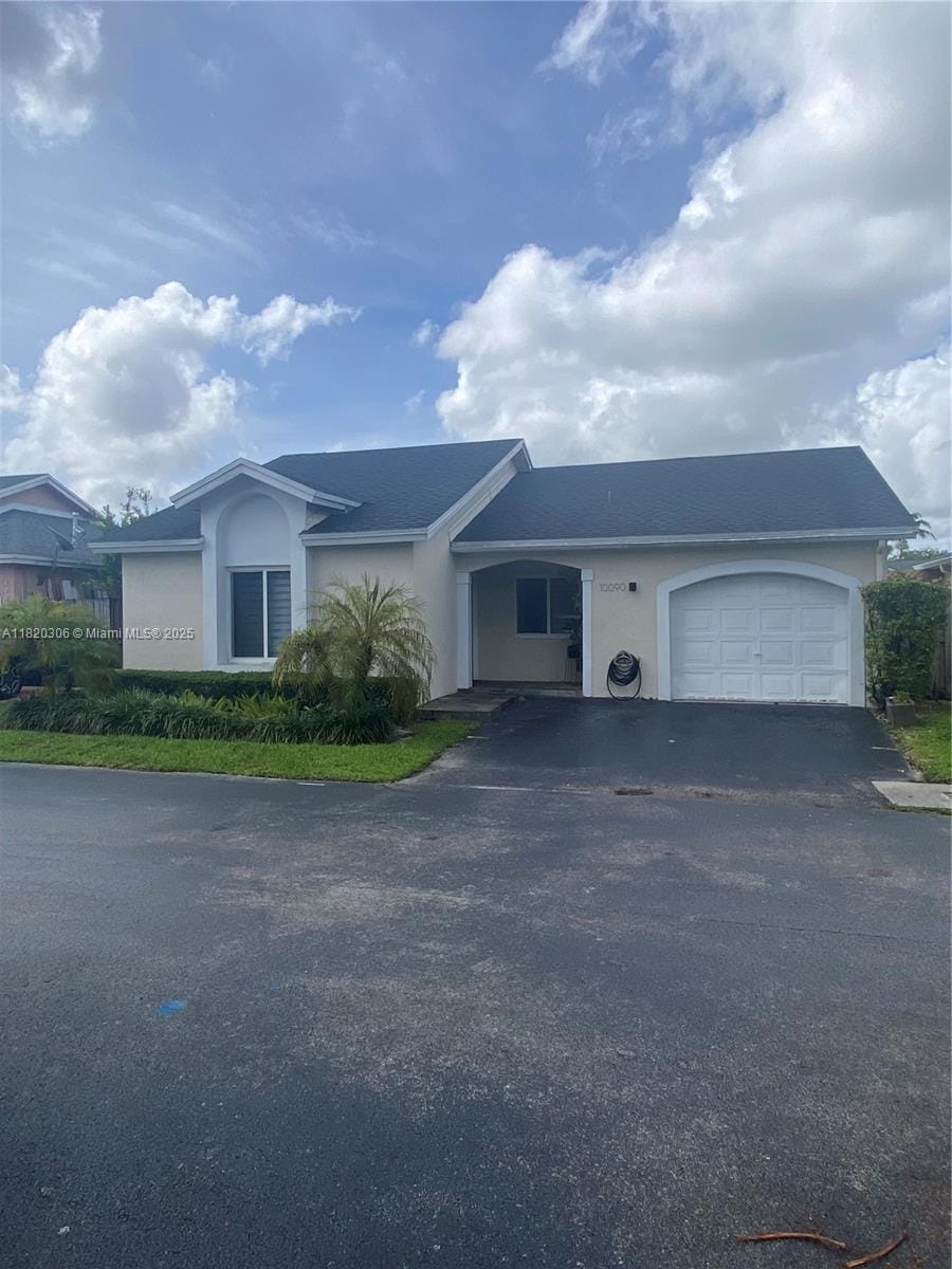 10090 NW 57th Street, Doral, FL 33178