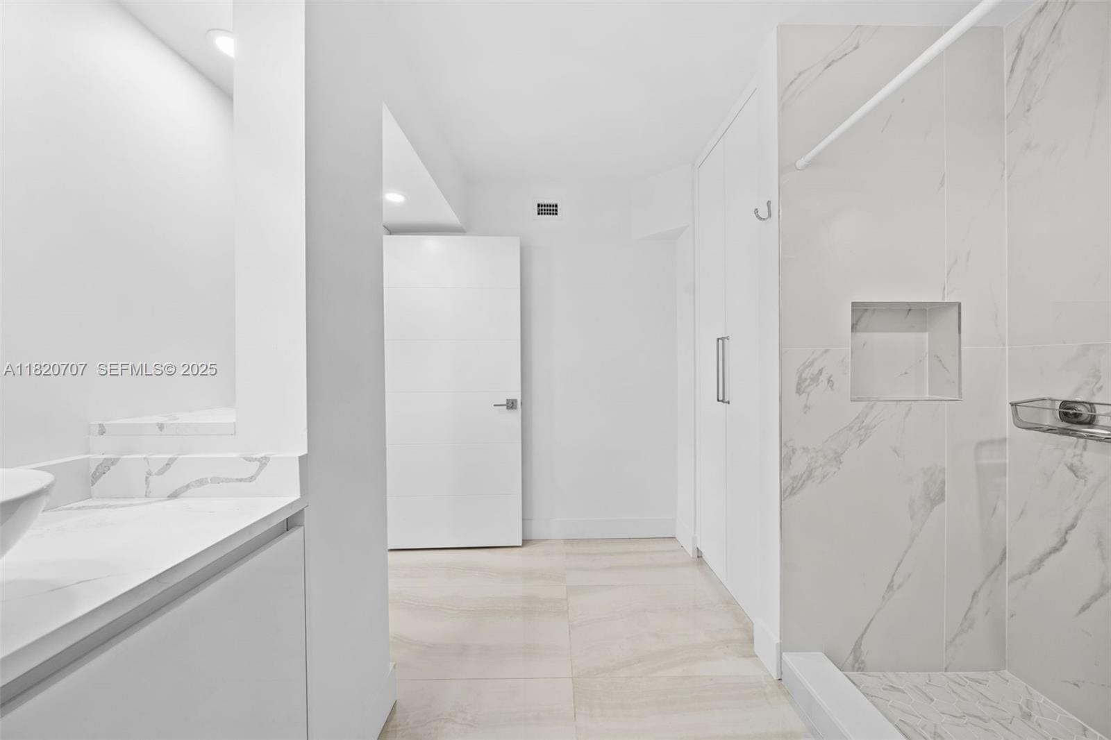 230 174th Street 1119, Sunny Isles Beach, FL 33160 photo 26