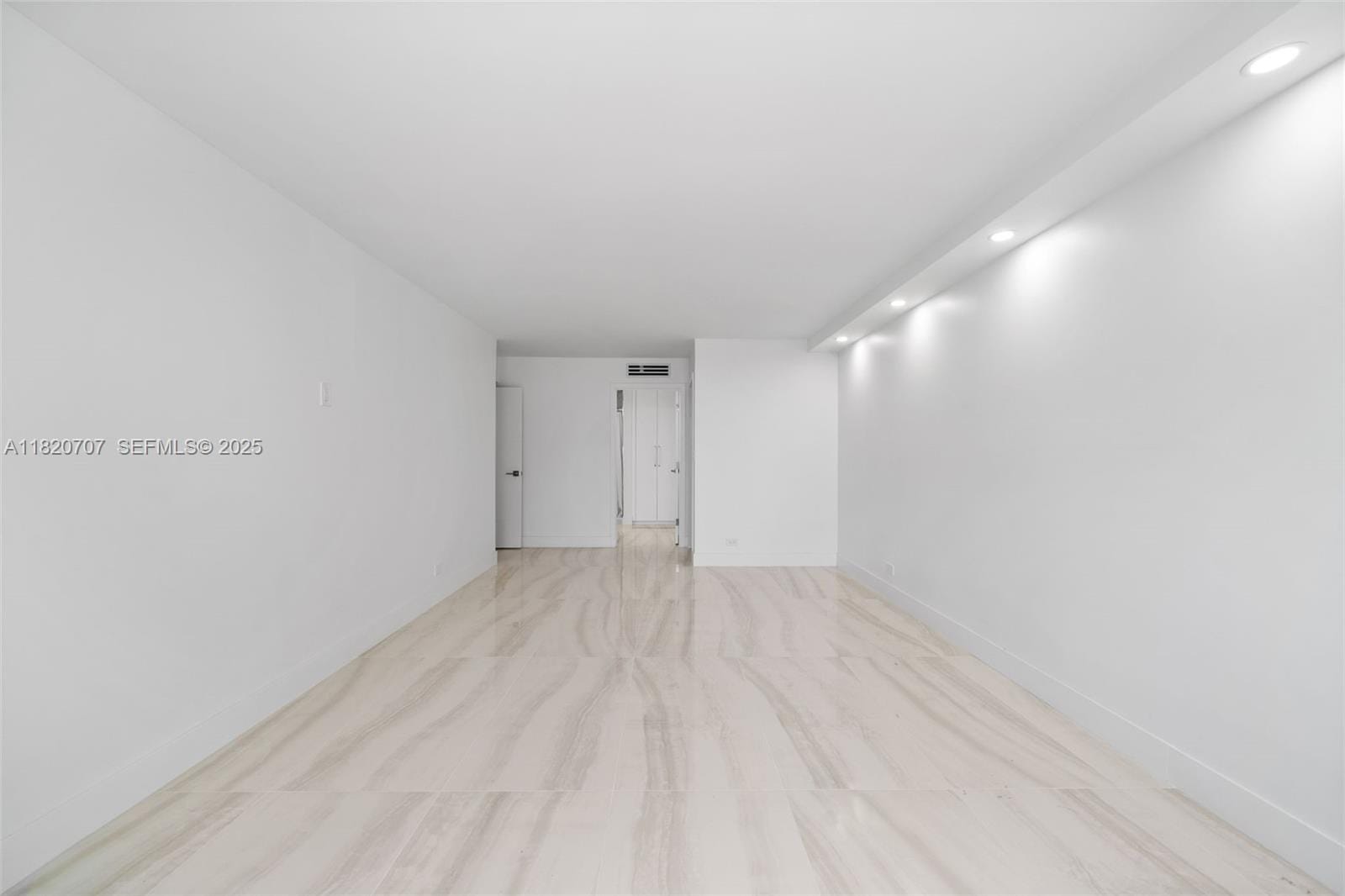 230 174th Street 1119, Sunny Isles Beach, FL 33160 photo 30