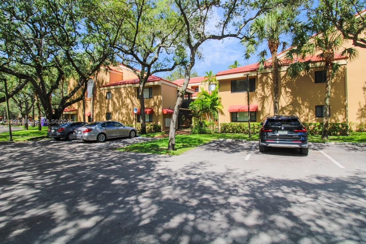 15495 N Miami Lakeway N 102 — photo 2