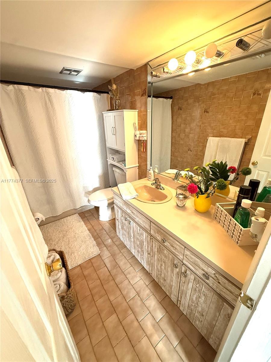 6130 W 19th Avenue 301, Hialeah, FL 33012 photo 14