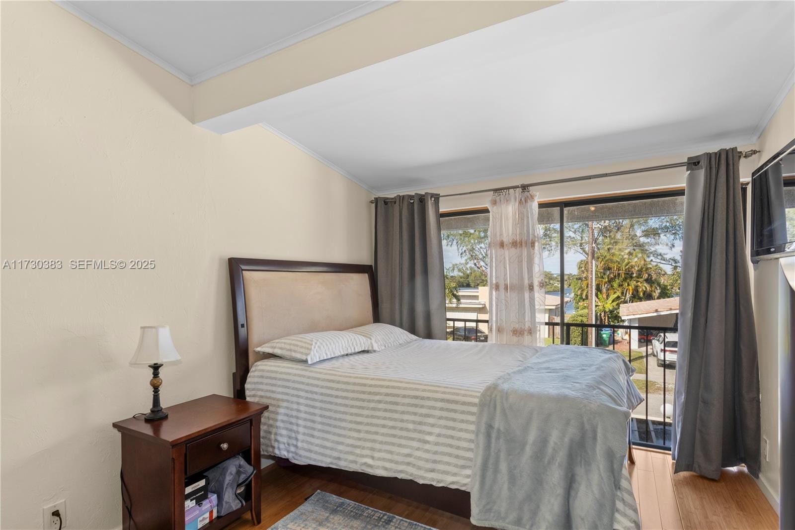 19456 NE 26th Avenue 42B, Miami, FL 33180 photo 25
