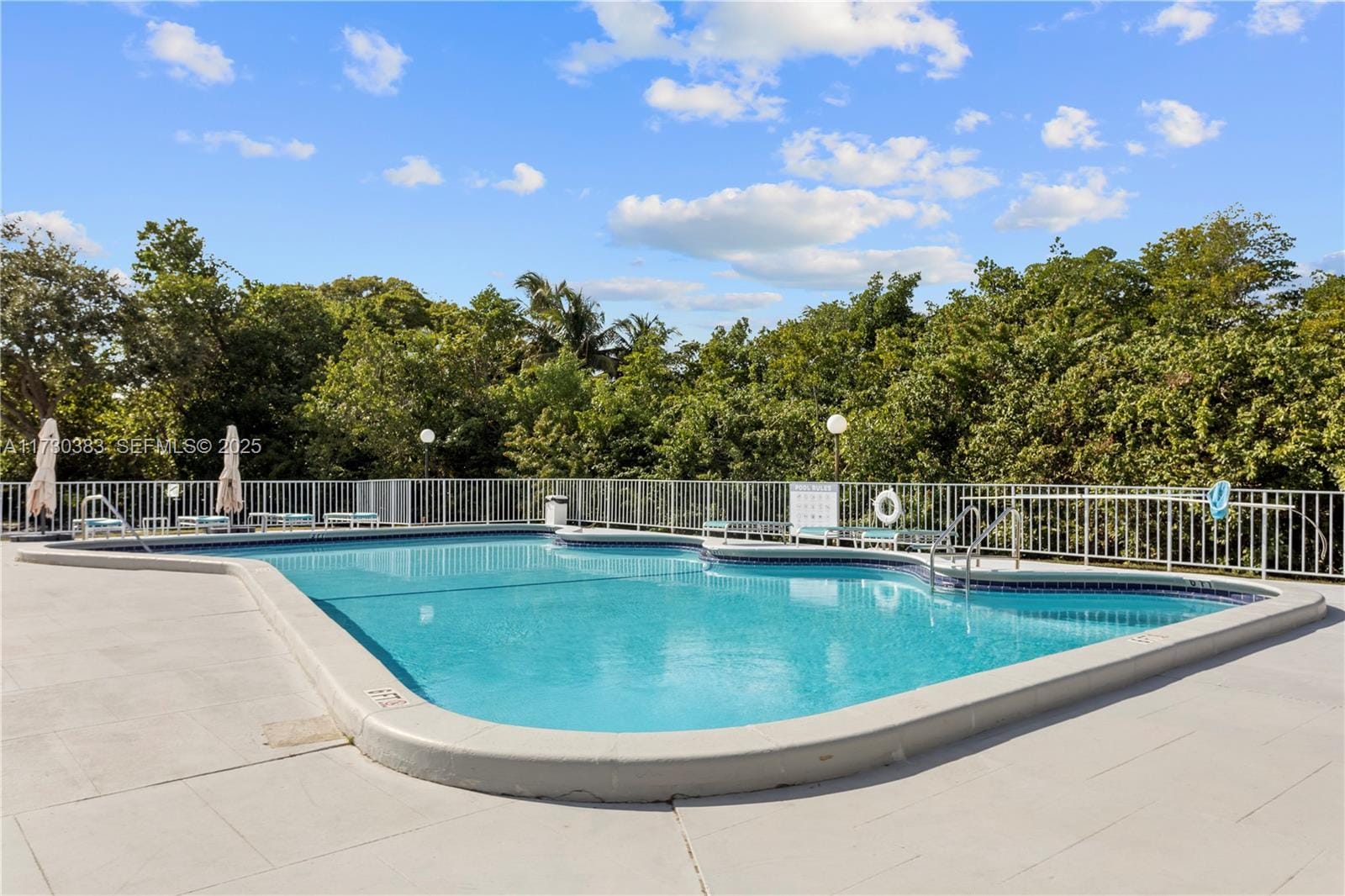 19456 NE 26th Avenue 42B, Miami, FL 33180 photo 29