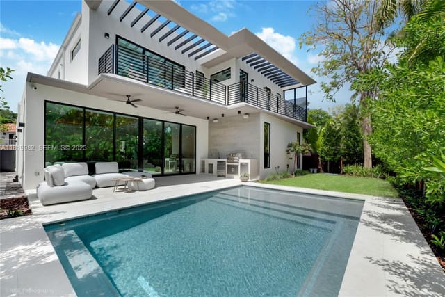 4110 Park Avenue, sold in Amd Pl Of Bonita Park, Miami, FL