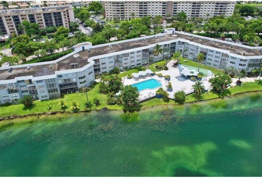 877 NE 195th Street 217, Miami, FL 33179