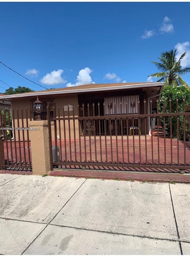 2357 NW 23rd Avenue, Miami, FL 33142