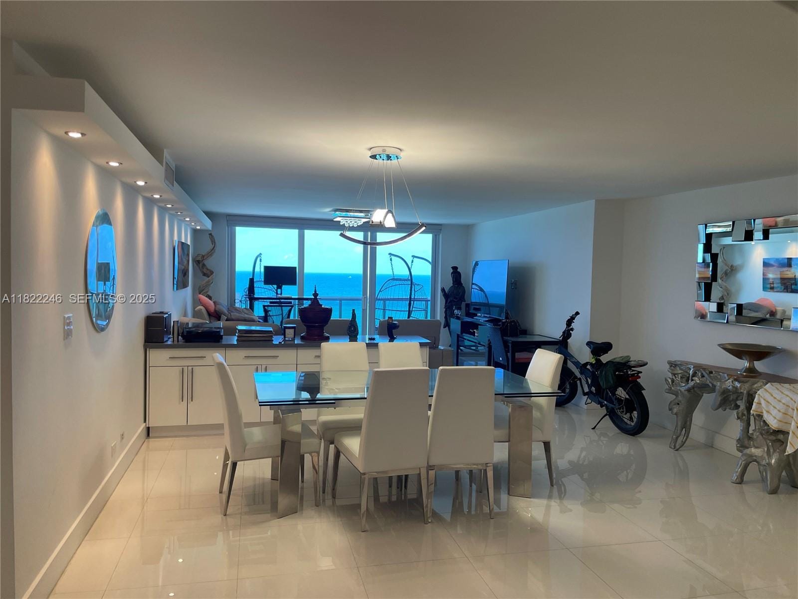 6039 Collins Avenue 1525, Miami Beach, FL 33140 photo 3