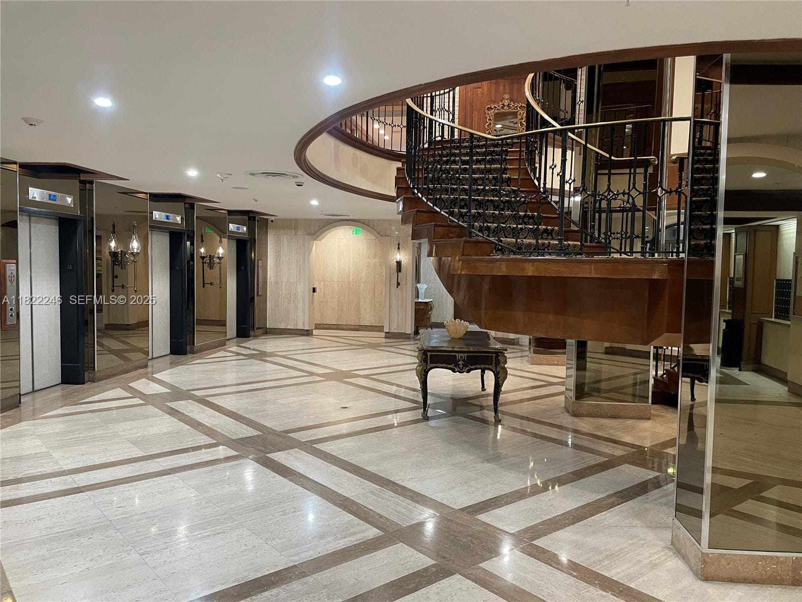 6039 Collins Avenue 1525, Miami Beach, FL 33140 photo 26
