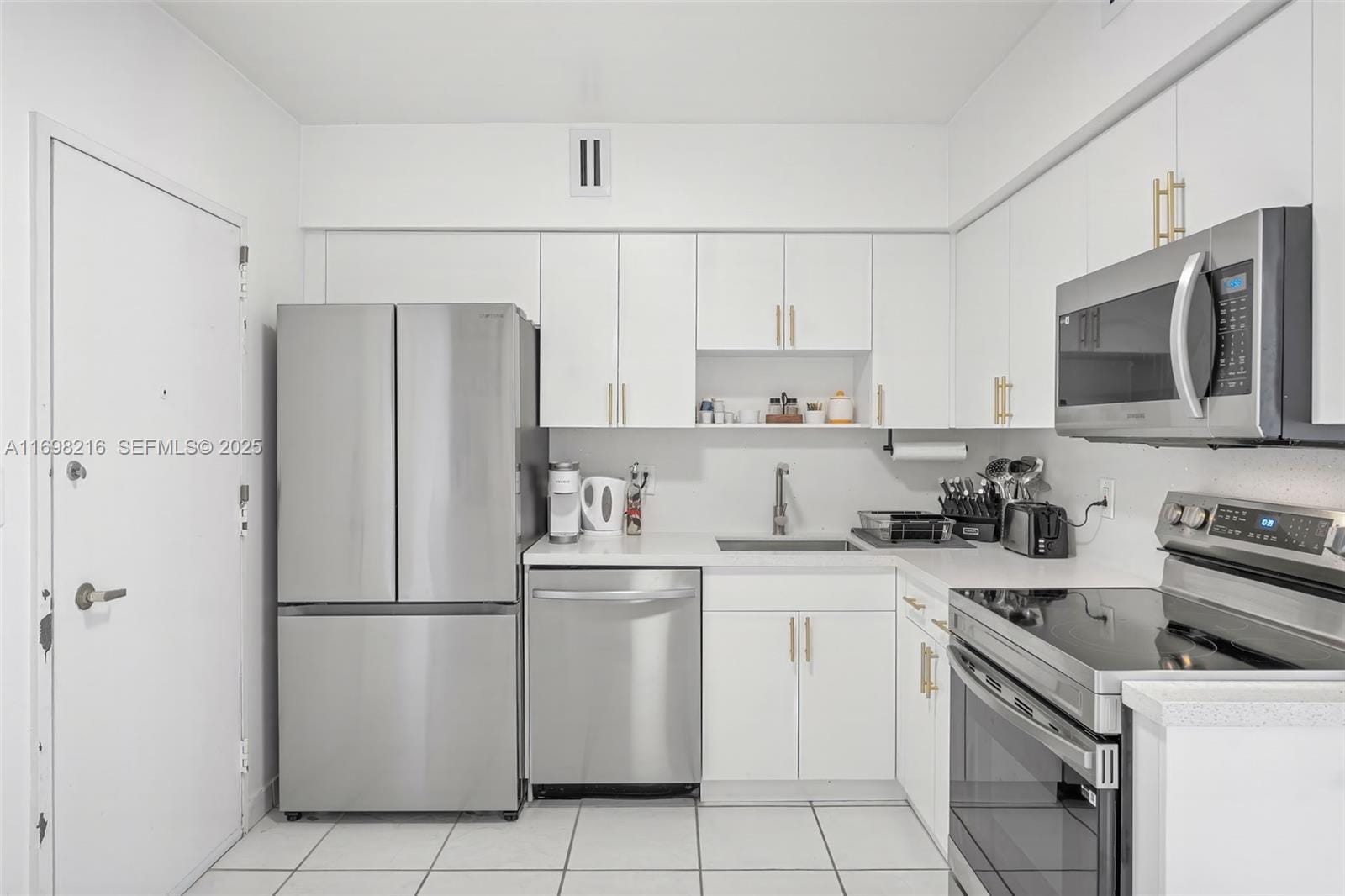 5700 Collins Avenue 5B — photo 10