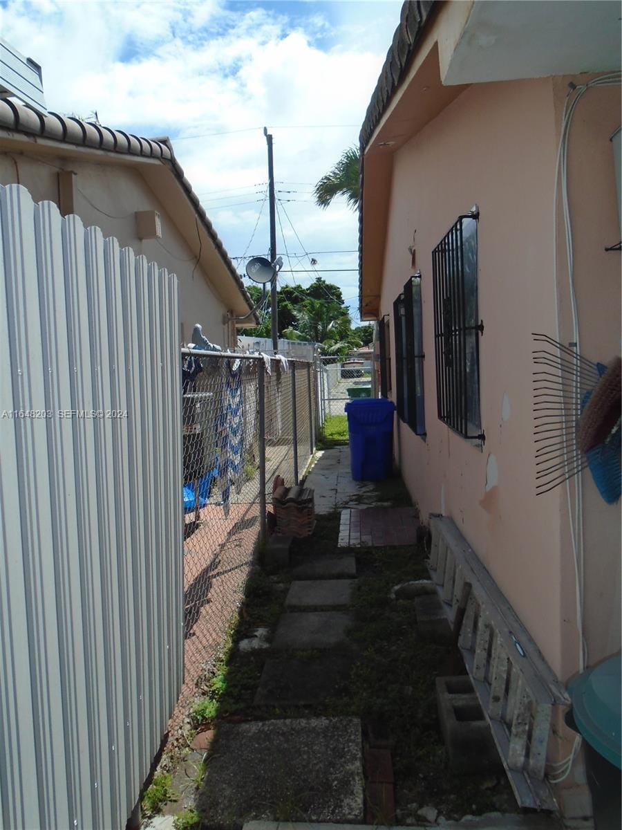 158 NW 18th Court, Miami, FL 33125 photo 23