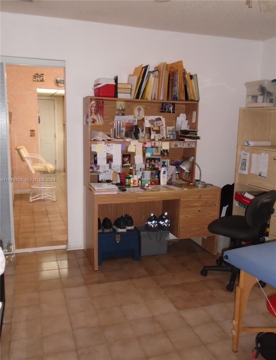 158 NW 18th Court, Miami, FL 33125 photo 7