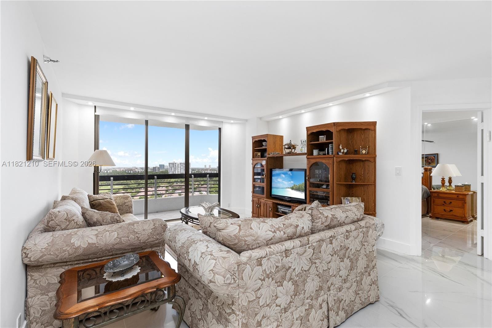 3530 Mystic Pointe Drive 2108 — photo 6