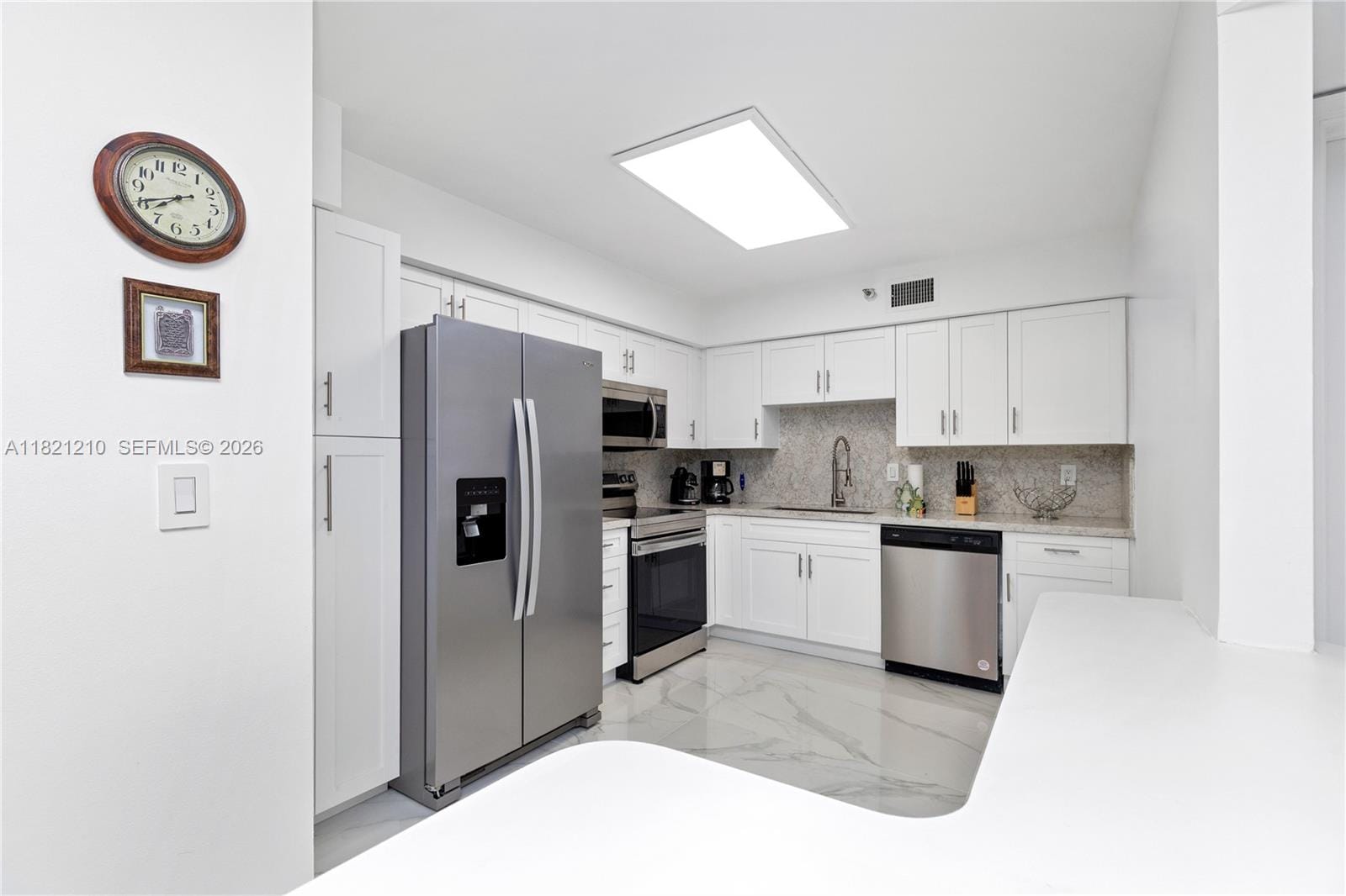 3530 Mystic Pointe Drive 2108 — photo 10