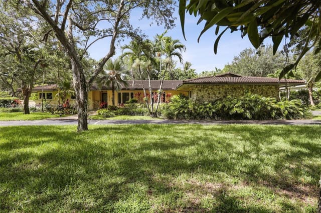 10920 SW 68th Ave Road, sold in Helms Country Estates Re-, Pinecrest, FL