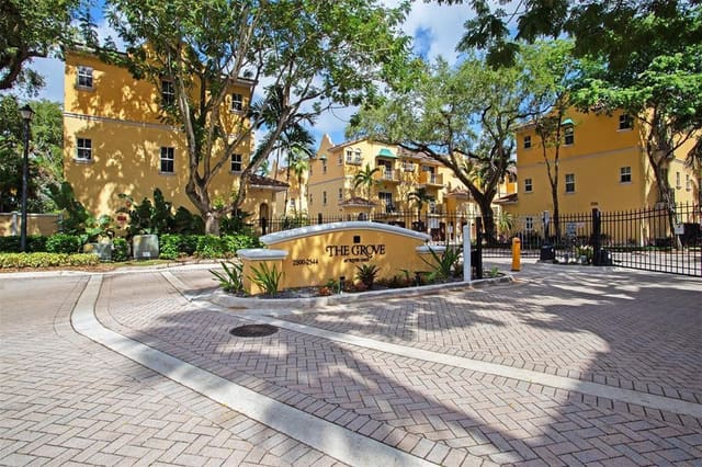2536 SW 14th Avenue 1103, Fort Lauderdale, FL 33315