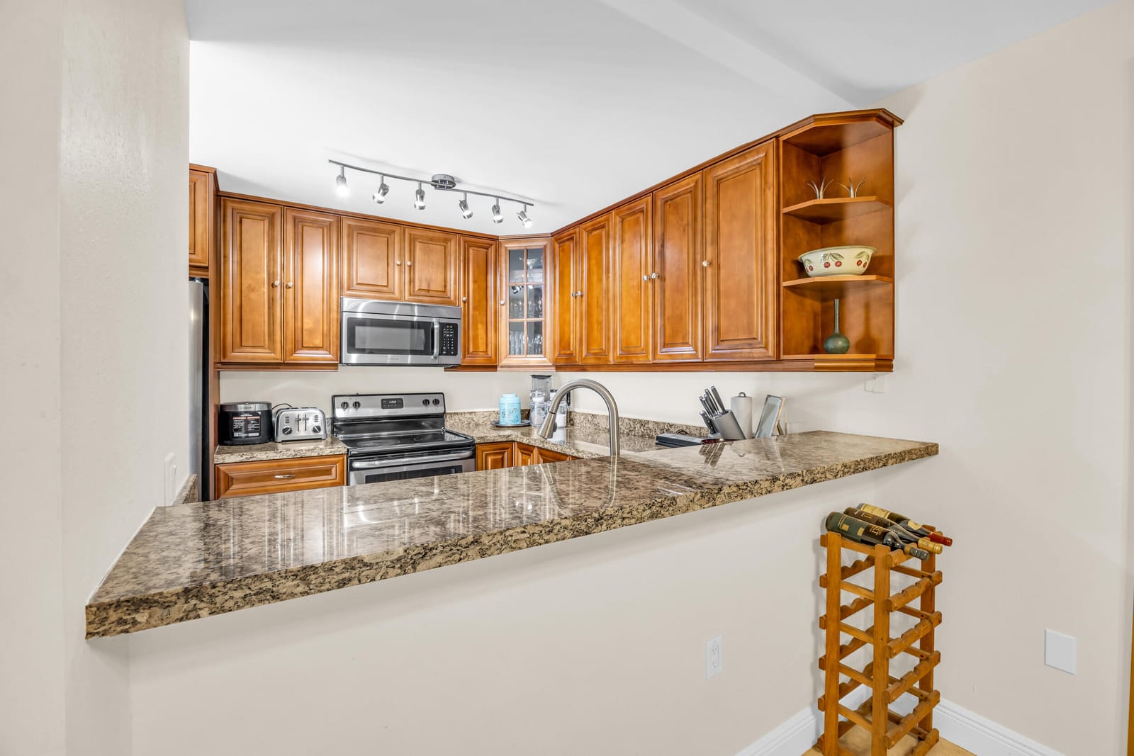 182 Charter Way, West Palm Beach, FL 33407 photo 13