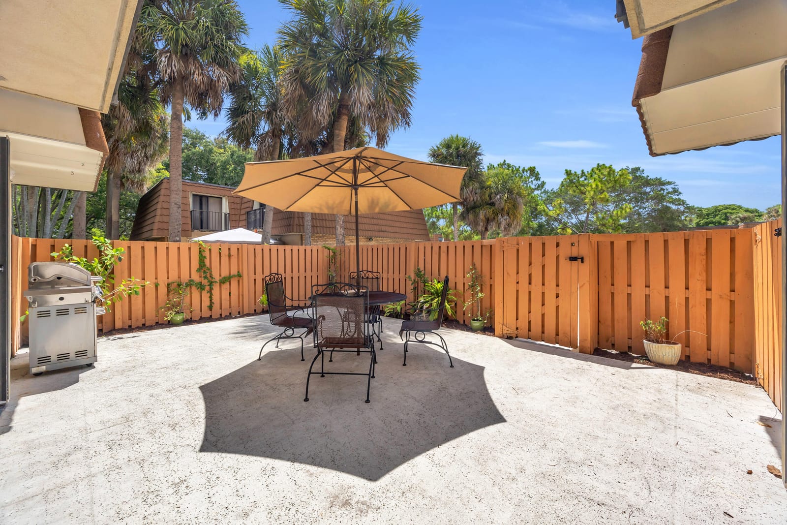 182 Charter Way, West Palm Beach, FL 33407 photo 3