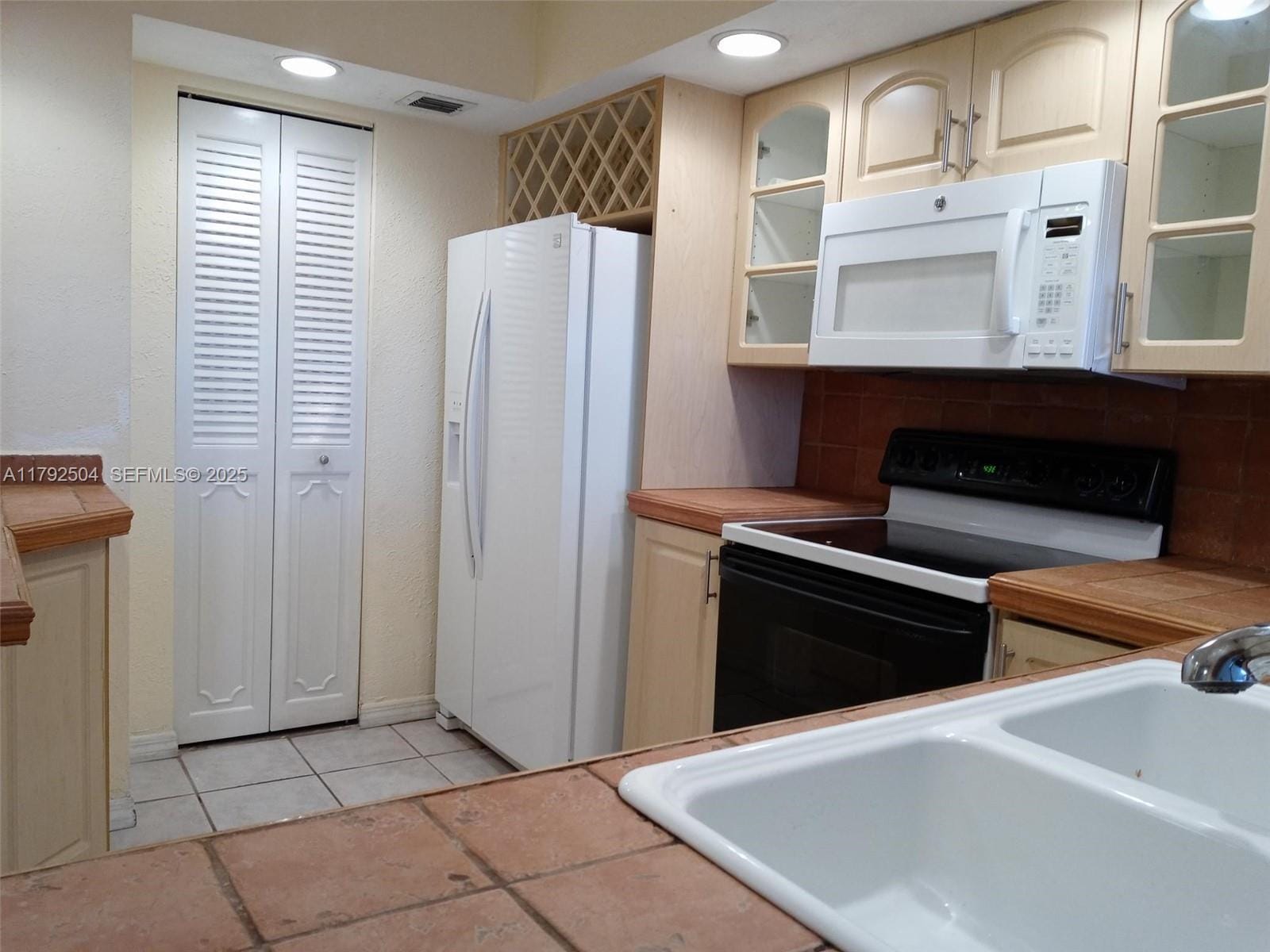 555 NE 15th Street 33H, Miami, FL 33132 photo 10