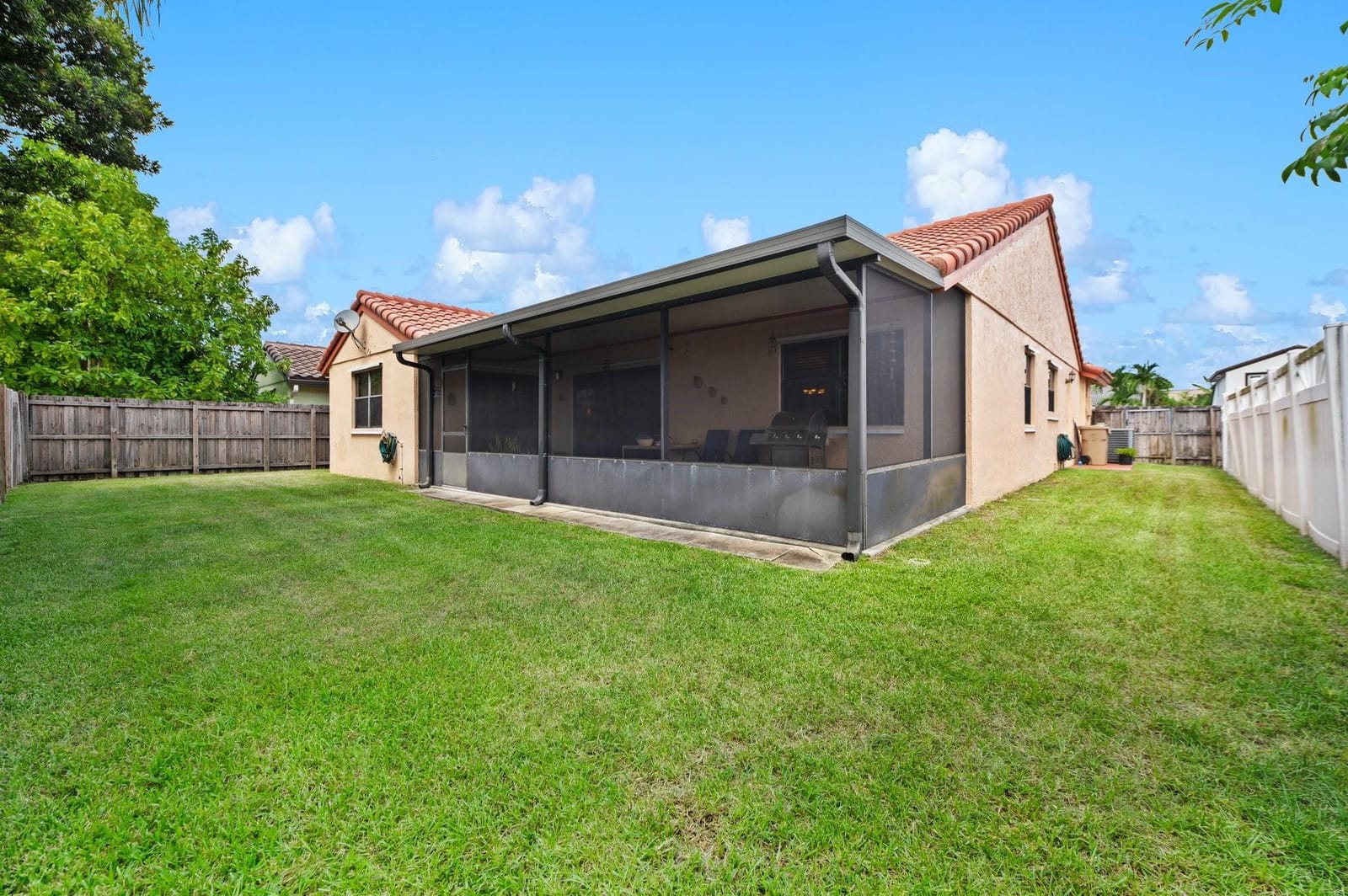 6341 Gauntlet Hall Lane — photo 3