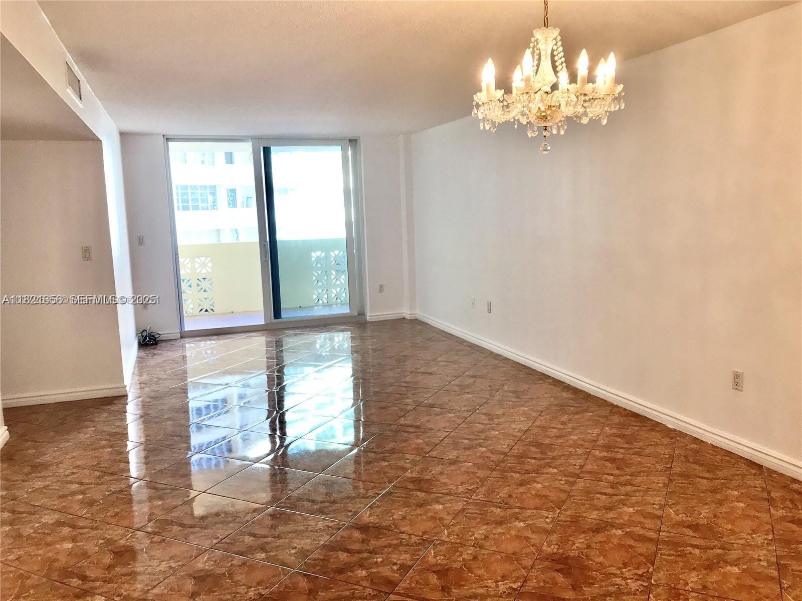 1833 S Ocean Drive 305 — photo 3