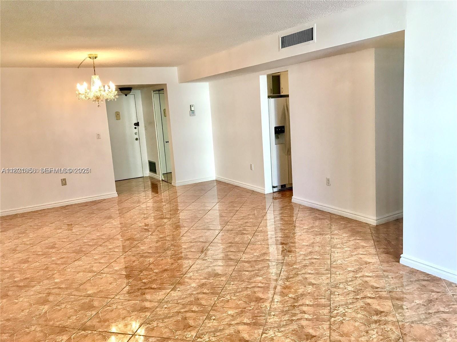1833 S Ocean Drive 305 — photo 4