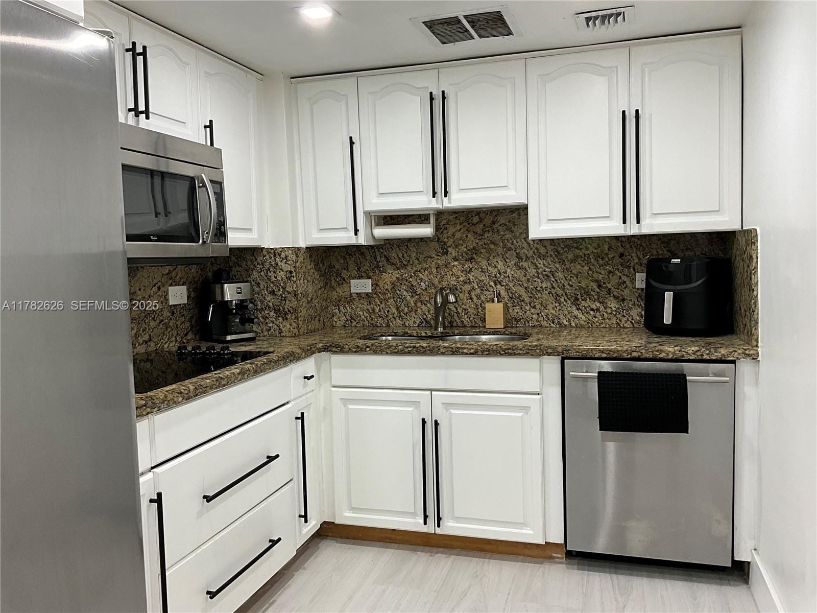 5005 Collins Avenue 109, Miami Beach, FL 33140 photo 12