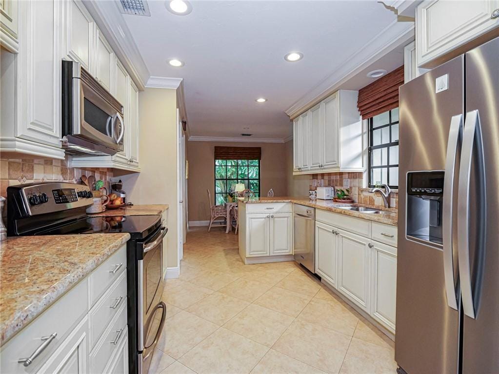 102 Prestwick Circle, Vero Beach, FL 32967 photo 15