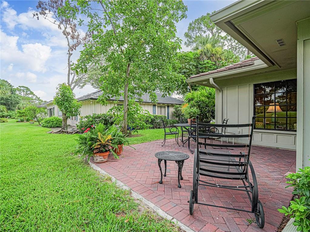 102 Prestwick Circle, Vero Beach, FL 32967 photo 18