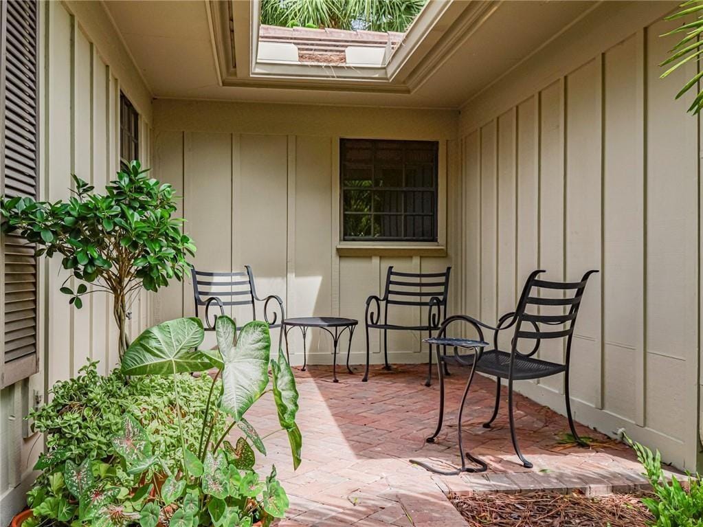 102 Prestwick Circle, Vero Beach, FL 32967 photo 6
