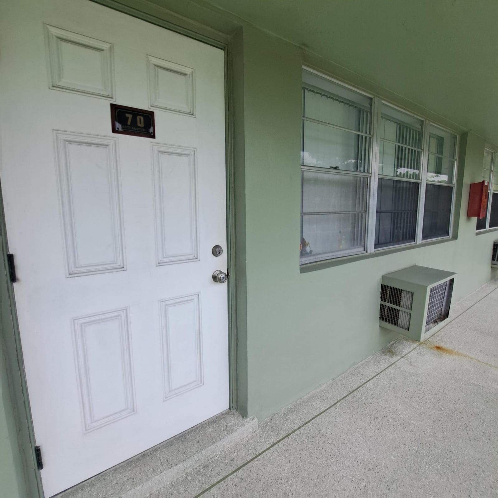70 Easthampton C, West Palm Beach, FL 33417 photo 1