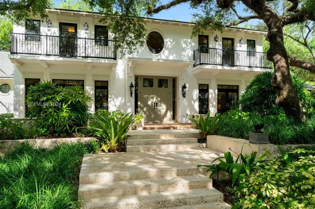 10920 Lakeside Drive, sold in Snapper Creek Lakes Sub, Coral Gables, FL