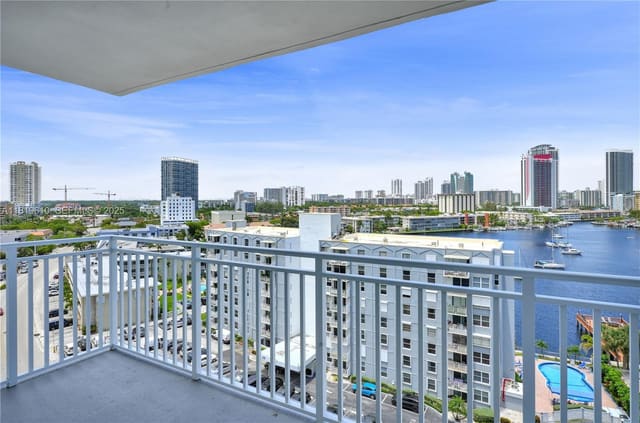 427 Golden Isles Drive 11H, sold in Golden Horn South Condo, Hallandale Beach, FL