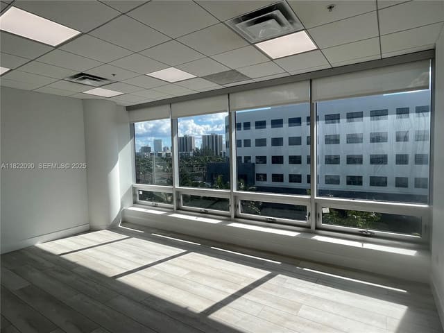 20900 NE 30th Avenue 410-411-412, Aventura, FL 33180