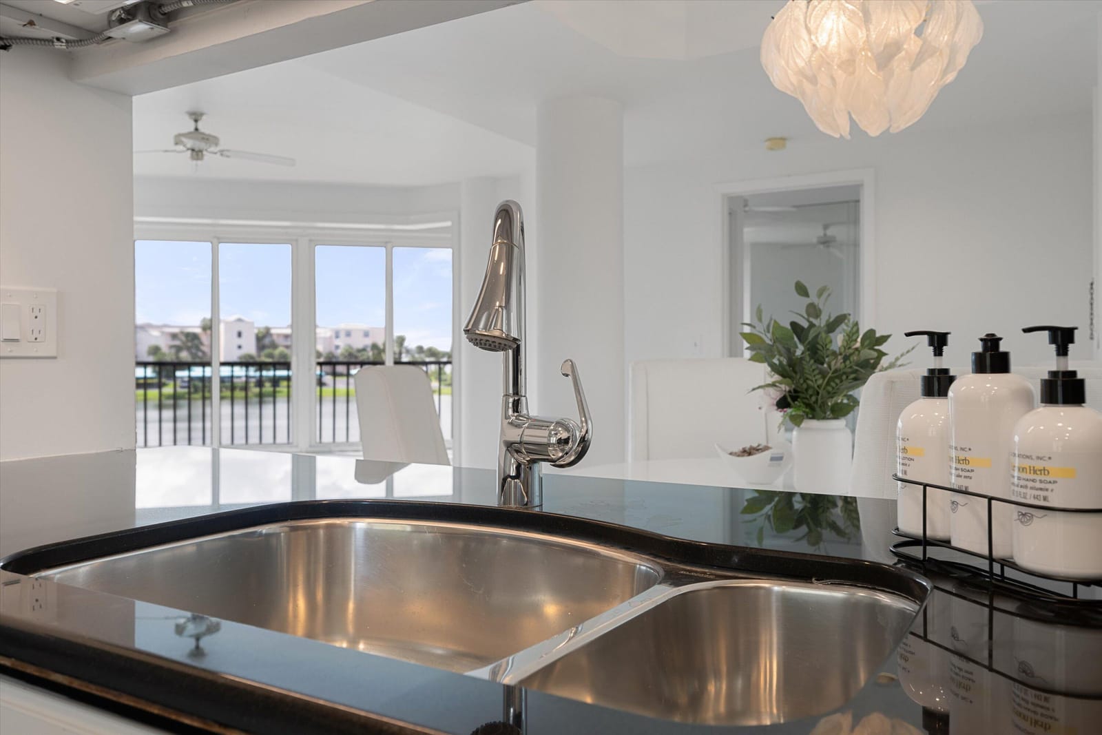221 NE Plantation Road 303, Stuart, FL 34996 photo 15