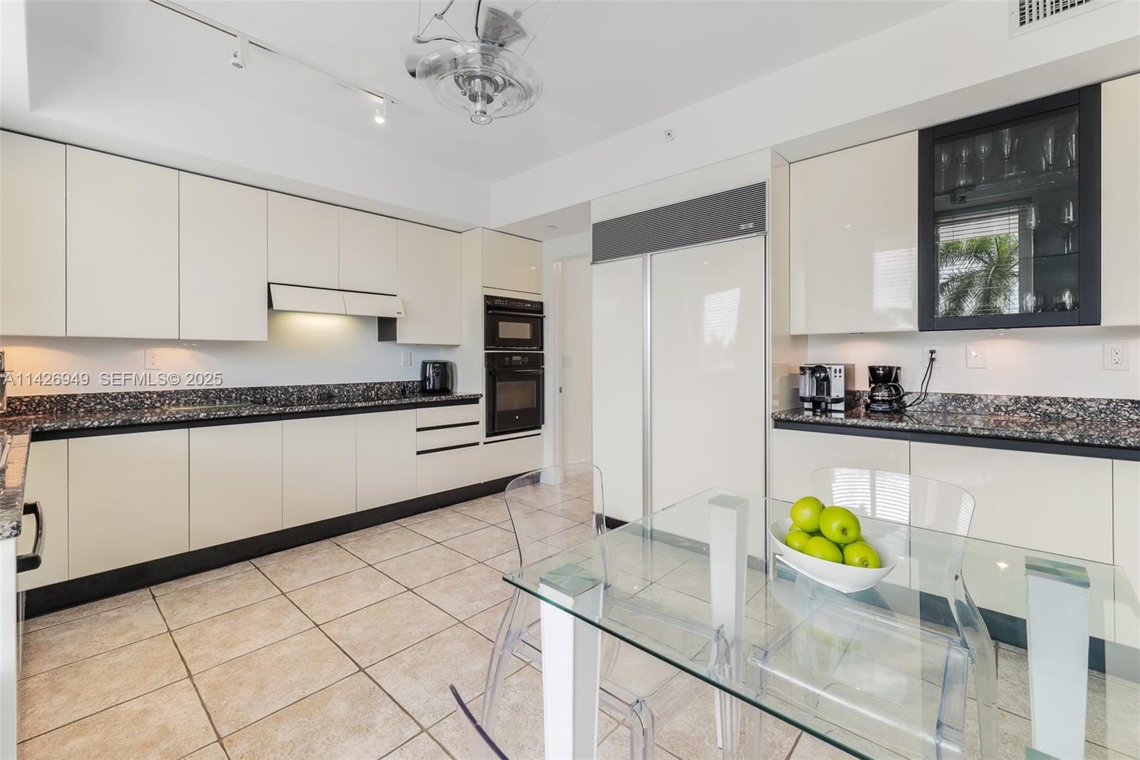 789 Crandon Blvd 403 403, Key Biscayne, FL 33149 photo 6