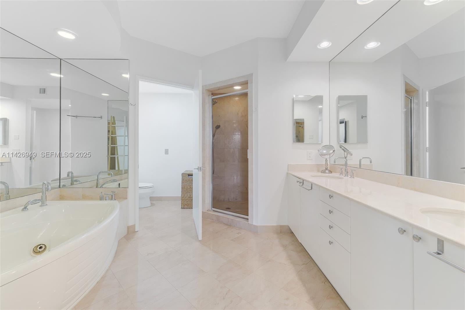 789 Crandon Blvd 403 403, Key Biscayne, FL 33149 photo 8