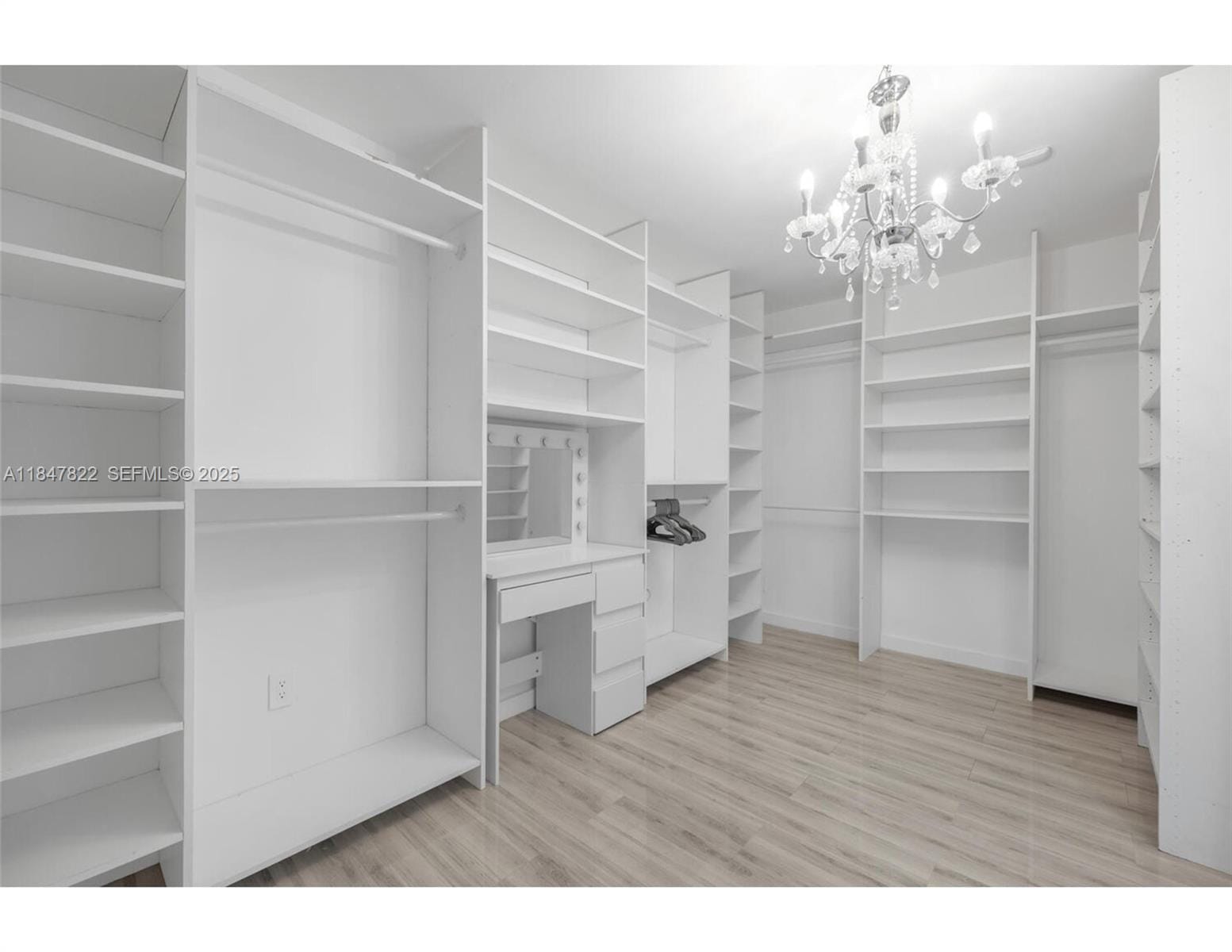 19810 NE 22nd Avenue, Miami, FL 33180 photo 23