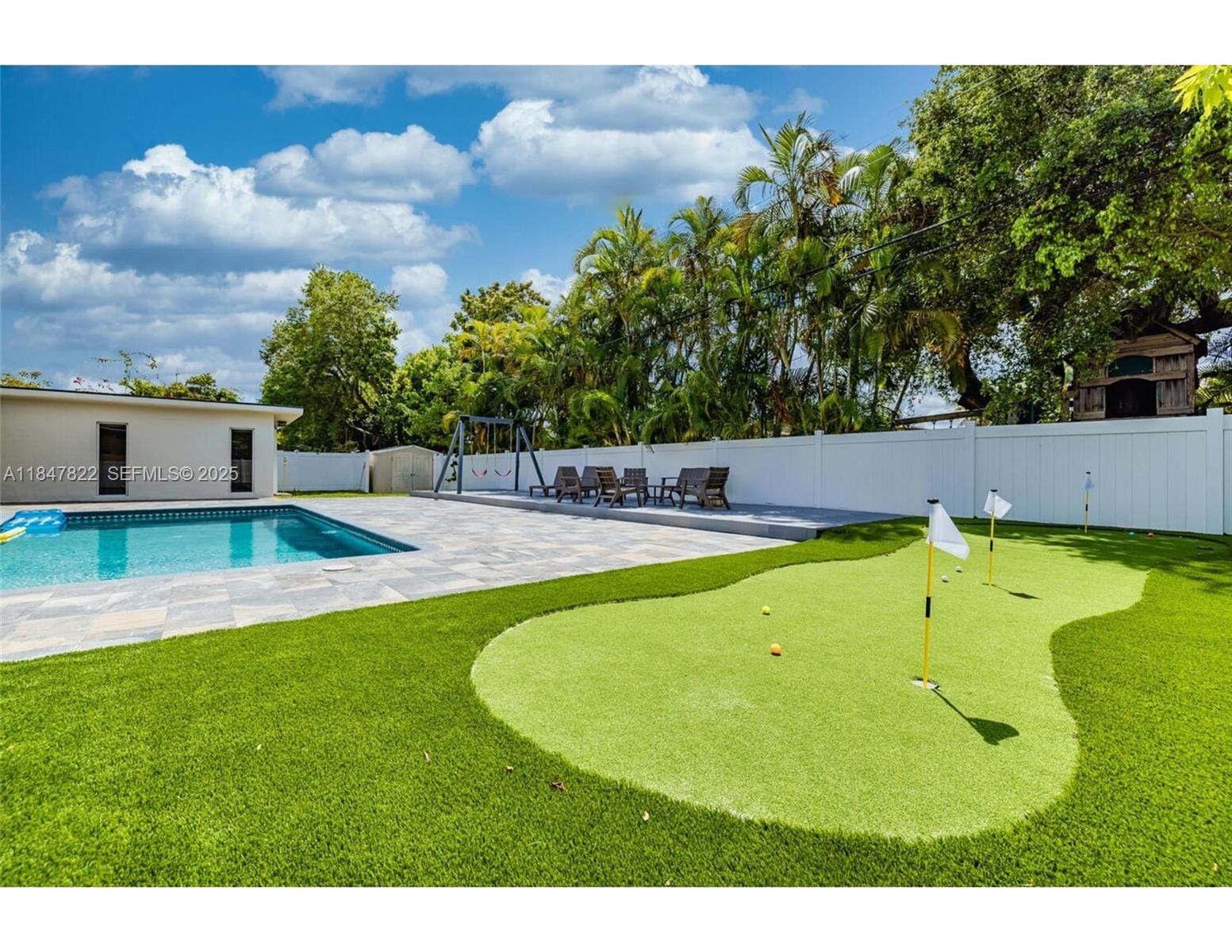 19810 NE 22nd Avenue, Miami, FL 33180 photo 28